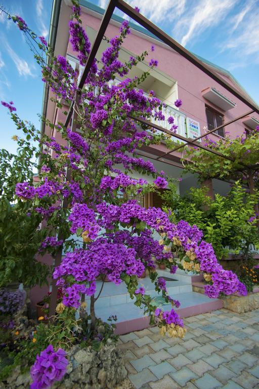 Apartments Zile Starigrad Paklenica Bagian luar foto