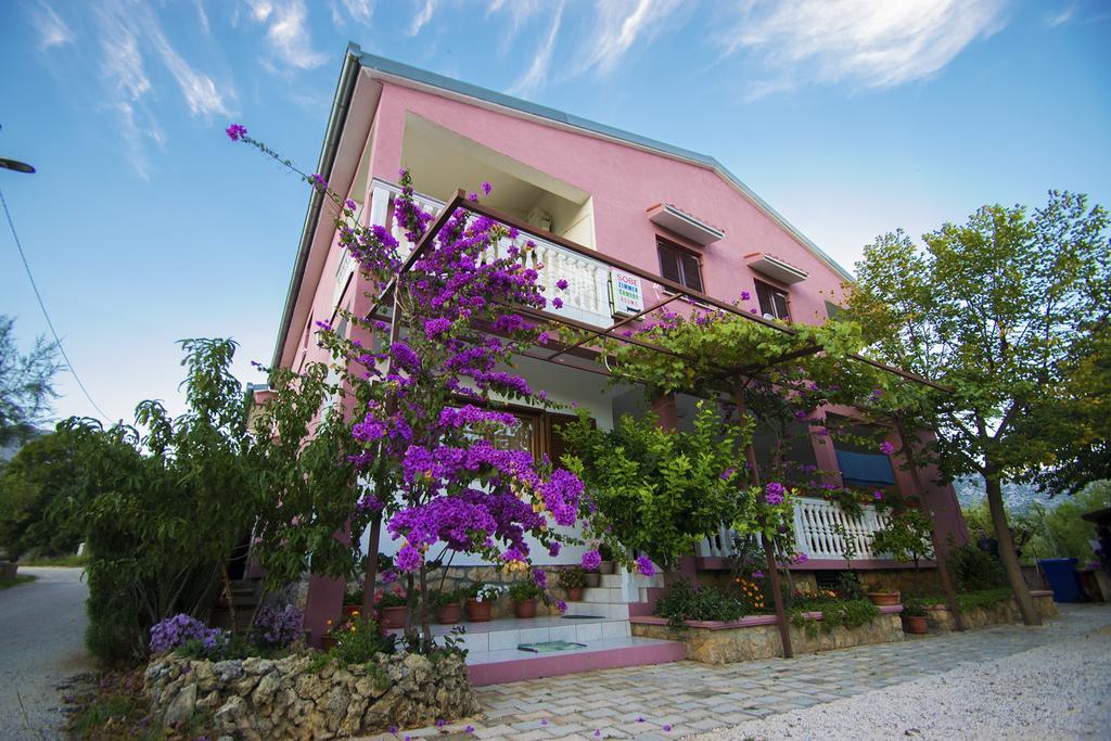 Apartments Zile Starigrad Paklenica Bagian luar foto