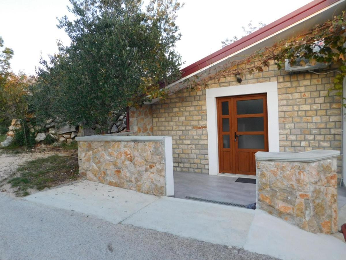 Apartments Zile Starigrad Paklenica Bagian luar foto